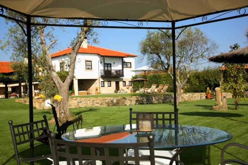 Casa Do Meio Do Povo - Turismo De Habitacao ชาเวส ภายนอก รูปภาพ