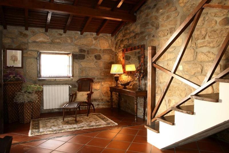 Casa Do Meio Do Povo - Turismo De Habitacao ชาเวส ภายนอก รูปภาพ
